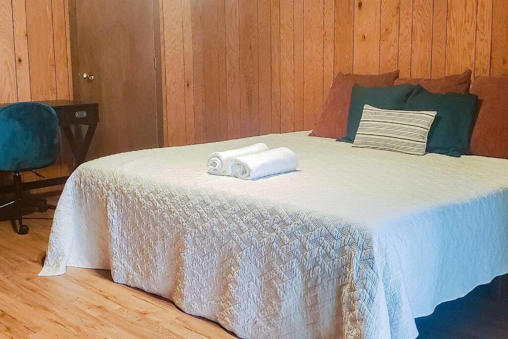 Fall Getaway Resort-3 King Suites, Dog-Friendly Seeley Buitenkant foto
